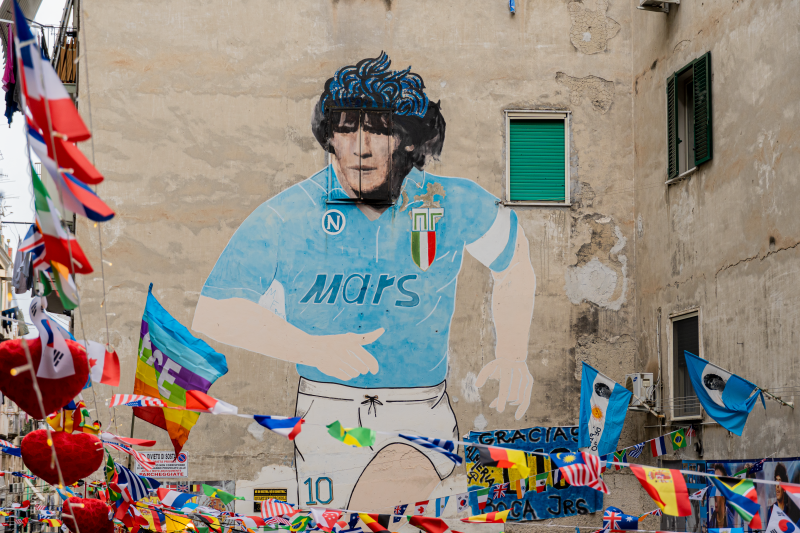 maradona quartieri spagnoli